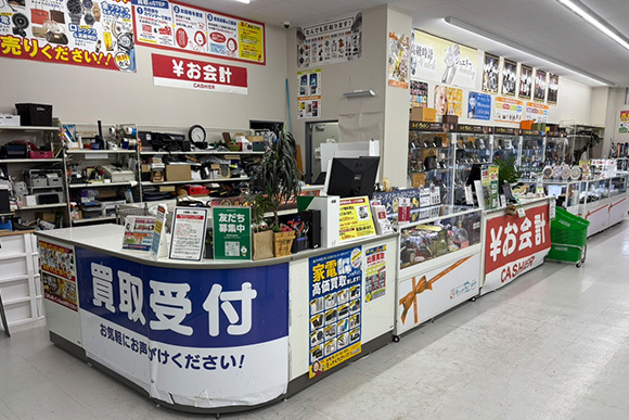 STEP01　ご来店・カウンターにて査定依頼